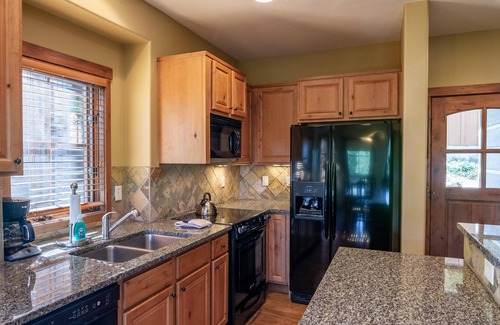 Tamarack Resort Casa | Beautiful 2 BR Townhome with Private Hot Tub