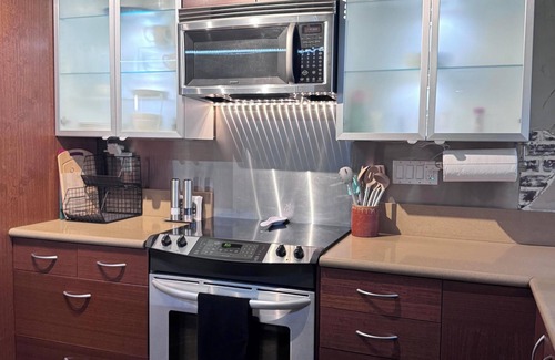 Grantville Apartamento | Beautiful 2 Level Loft in Mission Valley, San Diego. 2 Bed 2 Bath, parking+pool!