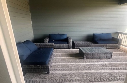 Commerce City Casa | Beautiful 2022 Constructed Patio Home. Sleeps up to 6 people. 10mins DIA Airport