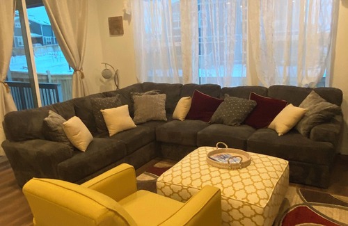 Commerce City Casa | Beautiful 2022 Constructed Patio Home. Sleeps up to 6 people. 10mins DIA Airport