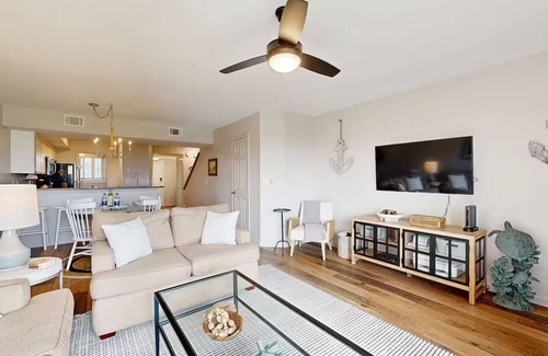 Amelia City Condominio | Beautiful 2Bd/2.5Ba Ocean Front Condo. Sleeps 6 - Pet Friendly.