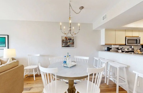 Amelia City Condominio | Beautiful 2Bd/2.5Ba Ocean Front Condo. Sleeps 6 - Pet Friendly.