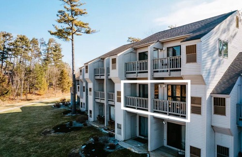 Acme Condominio | 🏖️ Beautiful 2BDR Lake View Getaway @ The Shores ➠ 5579