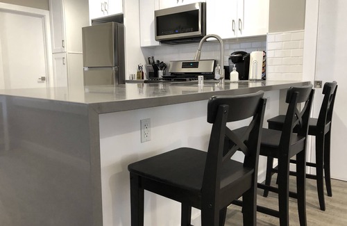 Glendale Apartamento | Beautiful 2bed1bath Apt w/ Laundry and parking