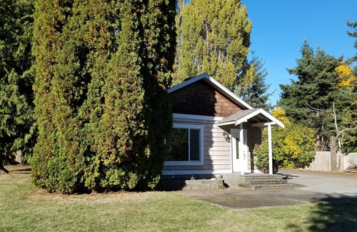Bellingham Casa | Beautiful 2BR/2BA Spacious Home in an Amazing Location - Rare Gem!