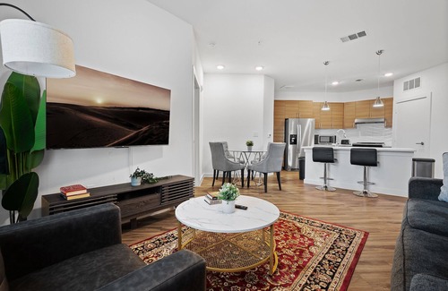 Riverside Apartamento | Beautiful 2BR in Riverside 6774