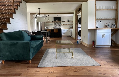 Andes Casa | Beautiful 3-bedroom house with indoor fireplace