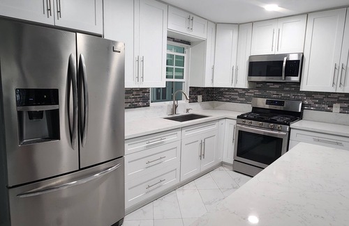 La Presa Casa | Beautiful 3-bedroom House> San Diego County > Spring Valley, CA. with AC/ Wi-Fi