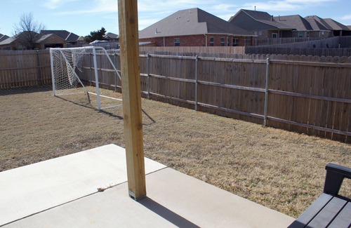 Yukon Casa | Beautiful 3-bedroom house with Office and Den in fabulous Surrey Hills Yukon, OK