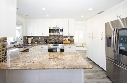 Riverside Casa | Beautiful 3 Bedroom Pool House...