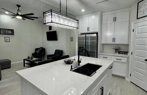 Brownsville Casa | Beautiful 3-bedroom house within minutes of SpaceX!