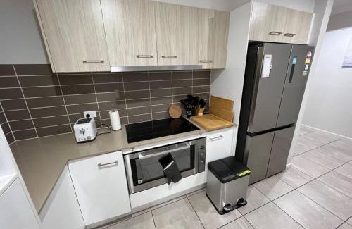 Ningi Casa | Beautiful 4 bdr house - Sandstone point, Bribie