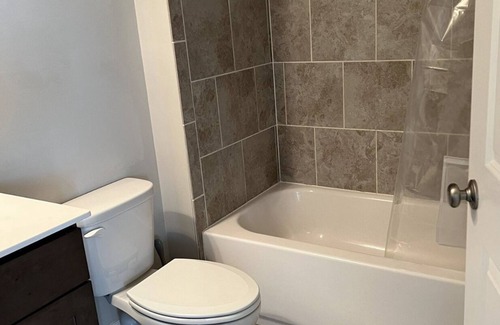 Jonesboro Condominio | Beautiful 4 Bedroom Condo In Midtown ATL ✨