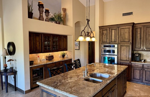 Gold Canyon Casa | Beautiful 4 bedroom home on 15th hole of Dinosaur Golf Course in Gold Canyon