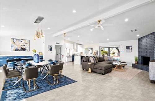 Sandahl Homes Casa | Beautiful 4BD/2BA Hilltop Oasis