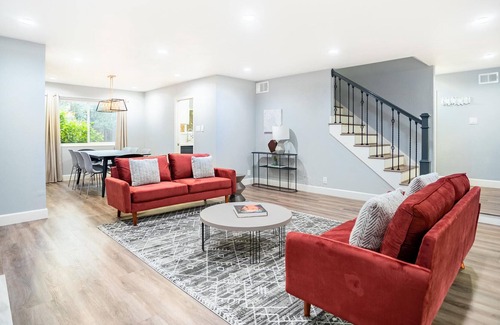 Lake Area Casa | Beautiful 4BR House in Newark