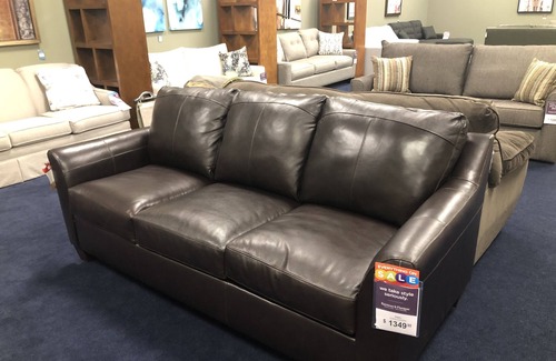 Huntington Casa | Beautiful 5 Bed/2 Bath Home