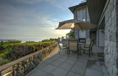 West Vancouver Casa | Beautiful 5 bedroom West Vancouver Mansion