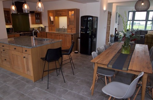 Llanfaelog Casa | Beautiful 5* House nr Rhosneigr