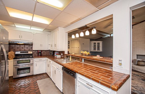 El Dorado Casa | Beautiful 6 Bedroom home