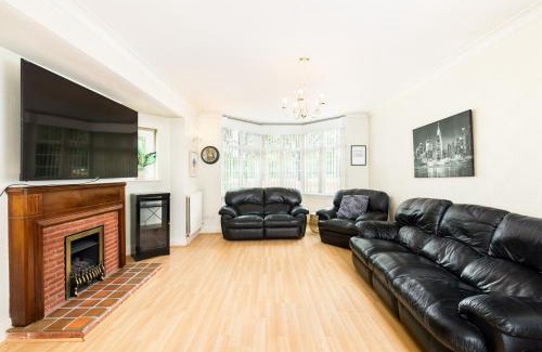 Birmingham Apartamento | Beautiful 6 bedroom house for 17 guests next to Edgbaston Stadium