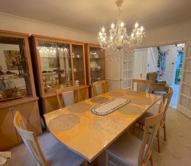 Oxford Villa | Beautiful 6 Bedroom House Oxford City