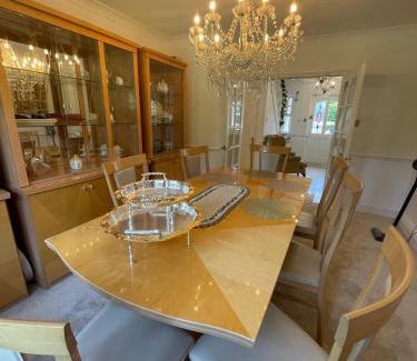 Oxford Villa | Beautiful 6 Bedroom House Oxford City