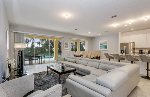 Loughman Casa | Beautiful 9 bedroom pool home located in the Solterra Resort! 9 Home by RedAwning