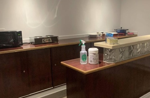 Brossard Casa | Beautiful and Cozy basement, 12 min to DT MTL, 5 m walk to river ,10 m to Casino