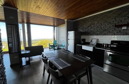 Monteverde Apartamento | Greenview💚Mountain House 700mts de Canopy y puentes colgantes,3km de Tigre-fall
