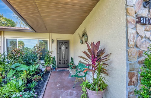 Lakewood Estates Casa | beautiful and safe golf neighborhood. 10 minute from downtown and the beach