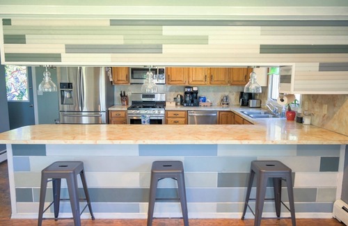 East Tawas Casa | Beautiful and Spacious Lakeview House in East Tawas, Michigan.