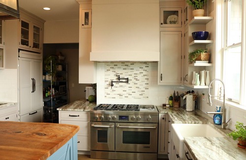 Ferndale Casa | Charming 4-bedroom home with WiFi, AC and Mt. Baker views