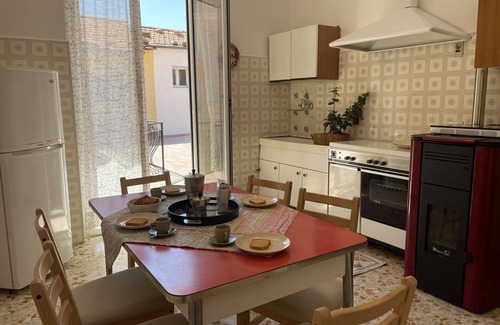Prela Apartamento | Acogedor apartamento para 6 personas con WIFI, TV, terraza y mascotas permitida