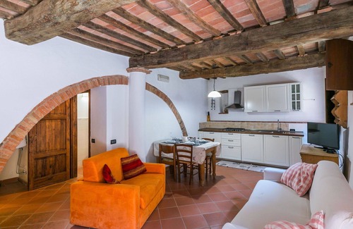 San Macario In Monte Villa | Acogedor apartamento en villa para 4 personas con piscina, WIFI, TV, patio y mascotas permitida