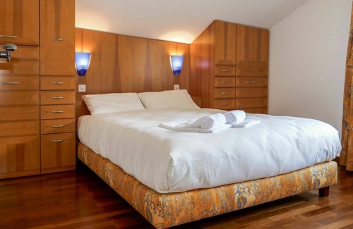 Sils-Maria Apartamento | Beautiful apartment for 4 people with WIFI, TV, balcony, pets allowed and parking