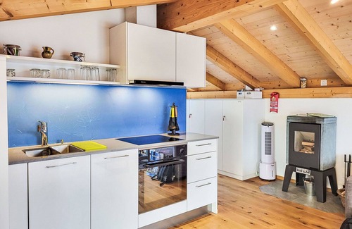 Porto Ronco Apartamento | Hermoso apartamento para 4 personas con WIFI, TV, balcón, mascotas permitida y vista panorámica