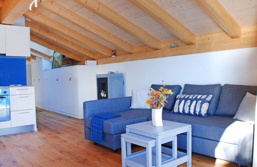 Porto Ronco Apartamento | Hermoso apartamento para 4 personas con WIFI, TV, balcón, mascotas permitida y vista panorámica
