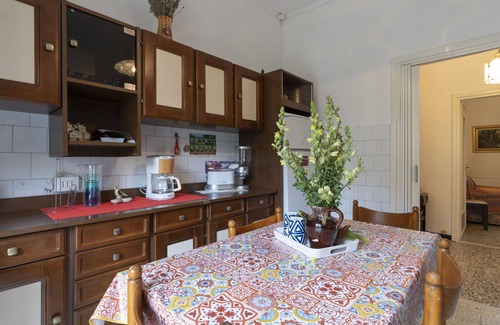 Pietrabruna Apartamento | Bonito apartamento para 5 personas con WIFI, TV, balcón, mascotas permitida y vista panorámica