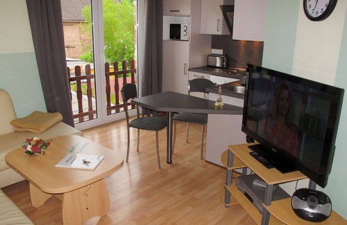 Stangerode Apartamento | Acogedor apartamento para 4 personas con WIFI, TV y patio
