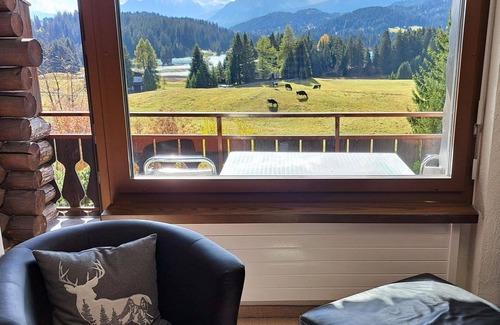 Valbella Apartamento | Bonito apartamento para 4 personas con WIFI, TV y balcón