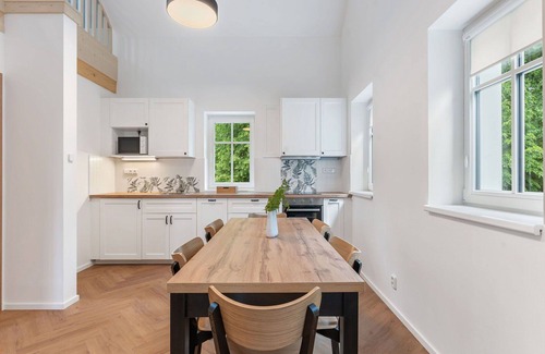Hrensko Apartamento | Hermoso apartamento para 6 personas con WIFI, TV, patio y mascotas permitida