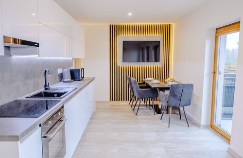 Trebon Apartamento | Acogedor apartamento para 5 personas con WIFI, TV, terraza y vista panorámica