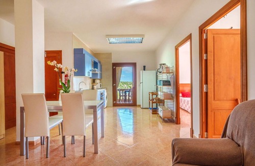 Cala Santany Apartamento | Precioso apartamento para 4 personas con WIFI, TV, terraza y mascotas permitida