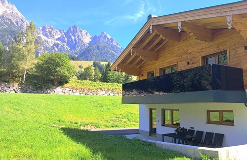 Leogang Apartamento | Precioso apartamento para 4 personas con WIFI, TV, terraza, mascotas permitida y vista panorámica