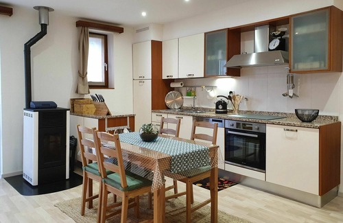 Malvaglia-dagro Apartamento | Precioso apartamento para 3 personas con WIFI, TV y patio
