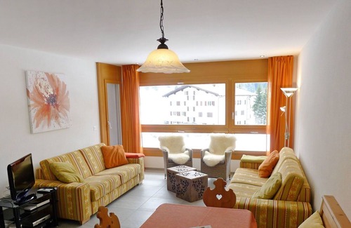 Valbella Apartamento | Bonito apartamento para 4 personas con WIFI, TV, balcón, vista panorámica y aparcamiento