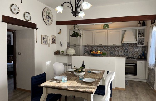 Torrazza Apartamento | Hermoso apartamento con WIFI, A/C, TV, terraza, mascotas permitida y vista panorámica