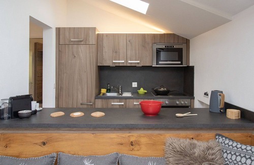 Falera Apartamento | Acogedor apartamento con WIFI, piscina, TV, balcón, mascotas permitida y vista panorámica