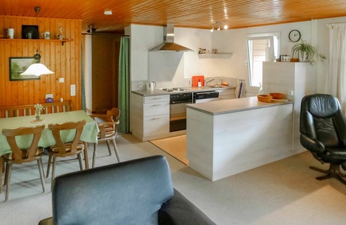Ruschein Apartamento | Bonito apartamento para 5 personas con WIFI, TV y terraza